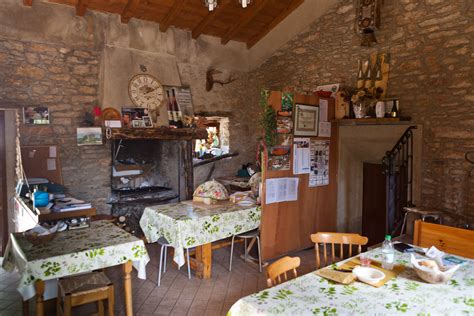 baita dei santi prada|IL BAITO DEI SANTI, San Zeno di Montagna .